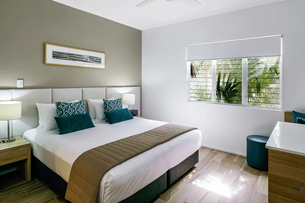 Mantra PortSea Port Douglas image 3