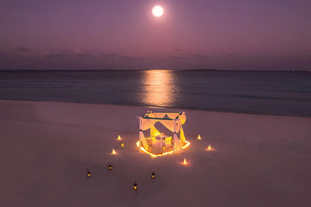 Hideaway Beach Resort & Spa image 19