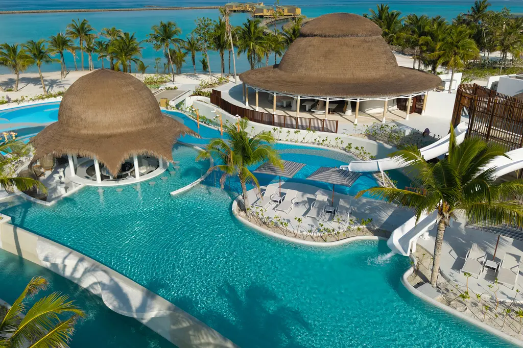 Centara Mirage Lagoon Maldives image 4