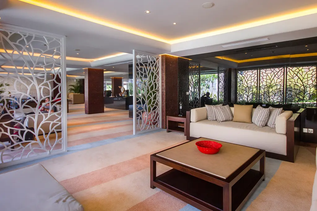 Double-Six Luxury Hotel image 8