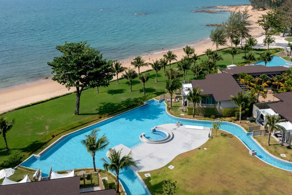 The Little Shore Khao Lak by Katathani image 4