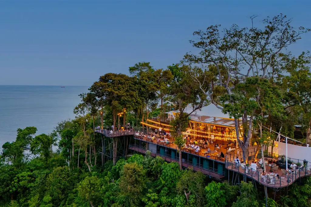 Sinae Phuket Luxury Hotel image 6
