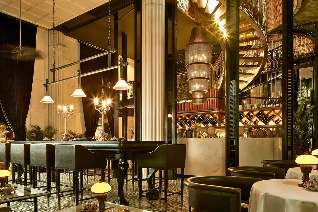 Double-Six Luxury Hotel image 7