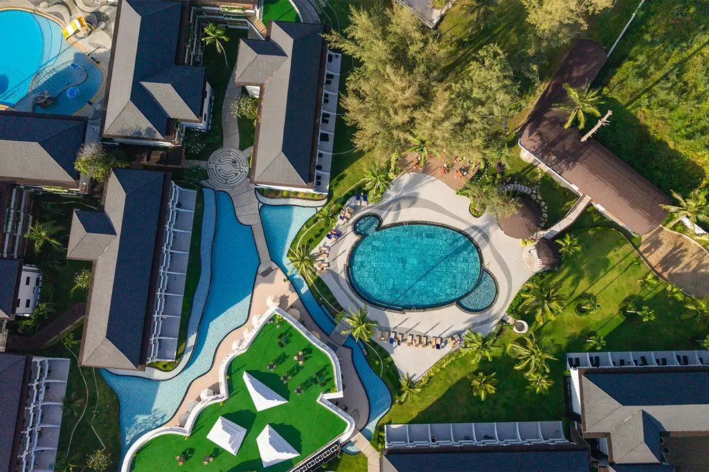 Amora Beach Resort Phuket image 12