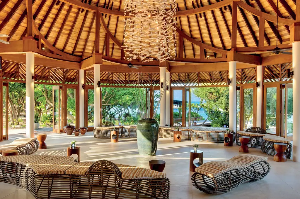 Hideaway Beach Resort & Spa image 6
