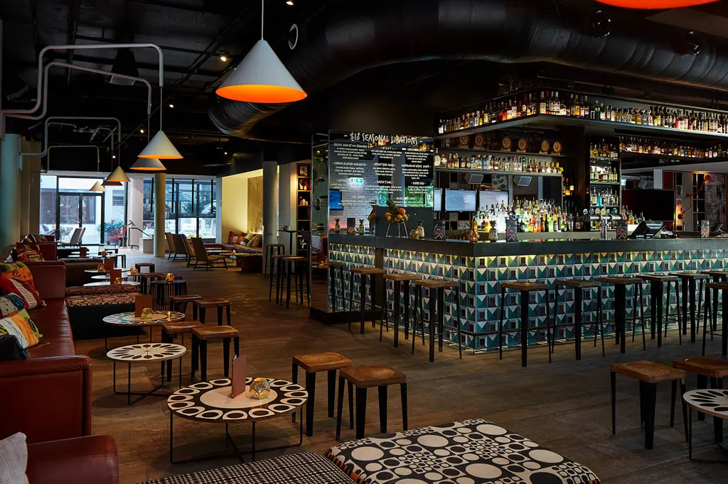 QT Gold Coast image 12