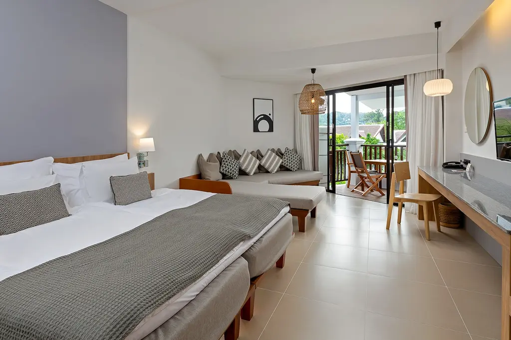 Sunwing Kamala Beach image 3