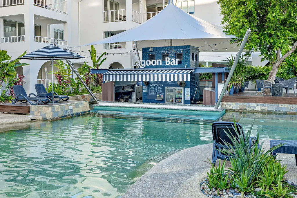 Mantra PortSea Port Douglas image 5