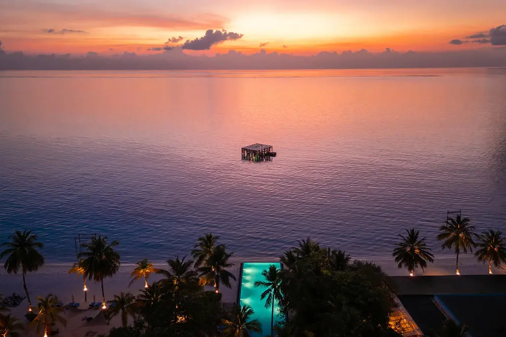 Sirru Fen Fushi – Private Lagoon Resort image 20