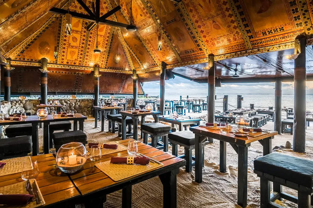 Warwick Fiji image 3