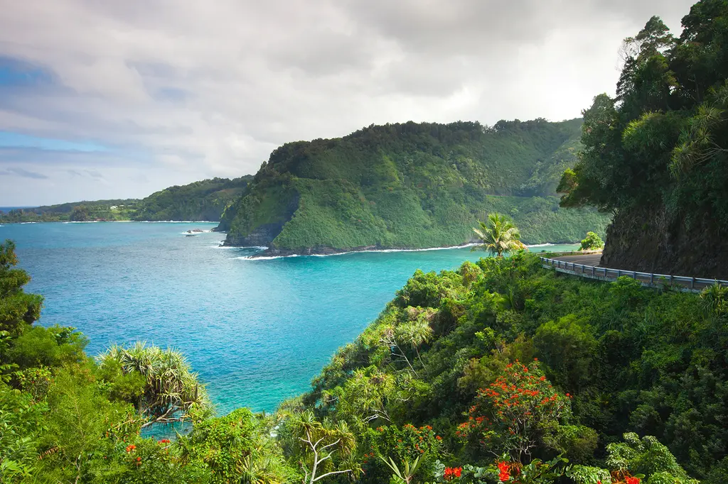 Royal Lahaina Resort & Bungalows image 11