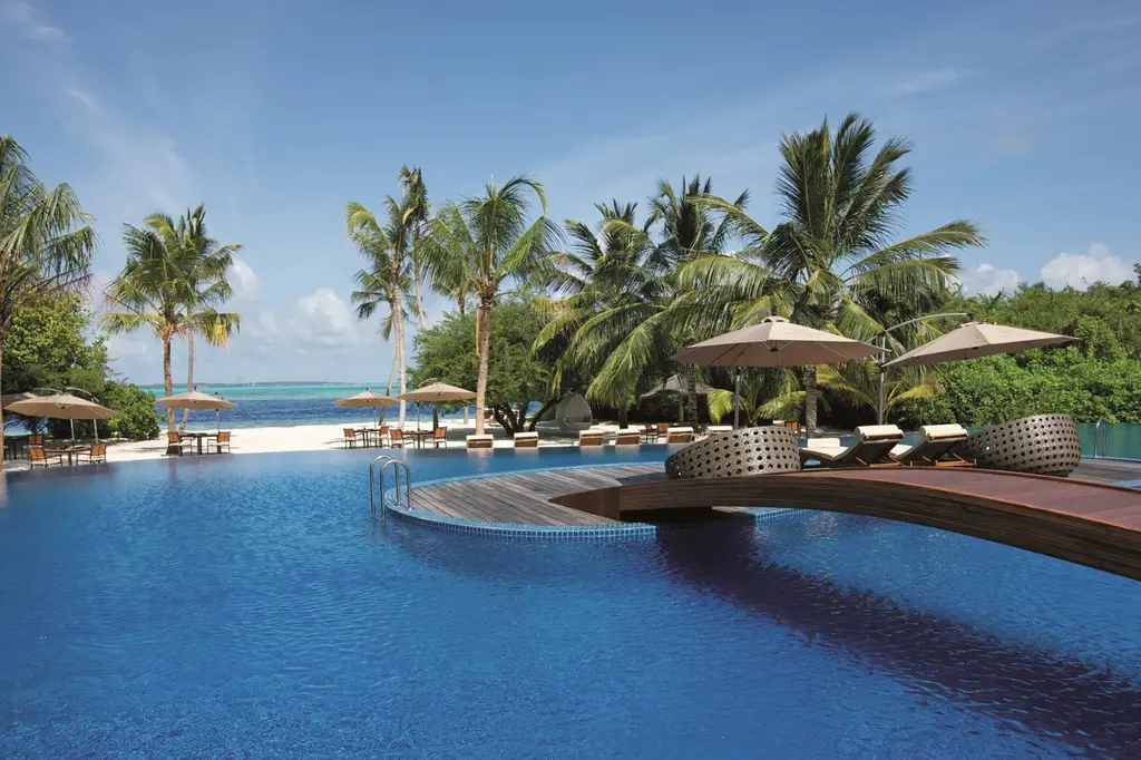 Hideaway Beach Resort & Spa image 17
