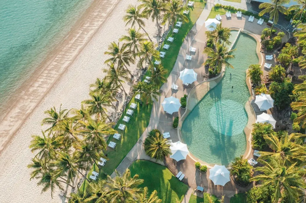 Reef View Hotel image 2