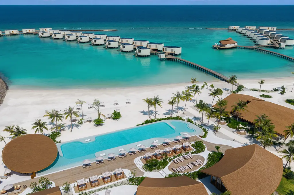 Centara Grand Lagoon Maldives image 5