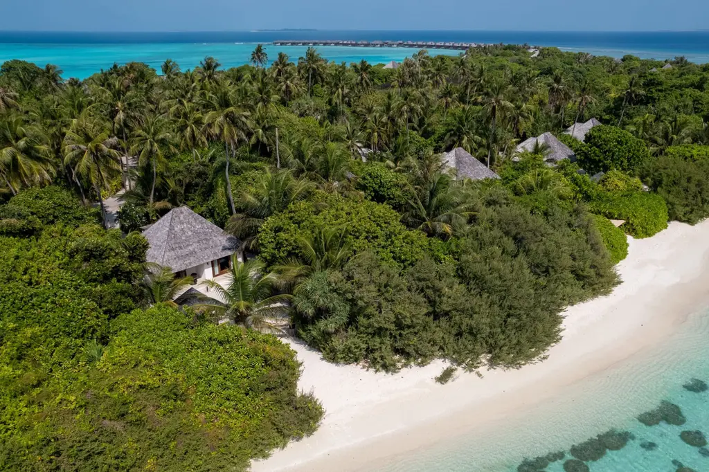 Hideaway Beach Resort & Spa image 18