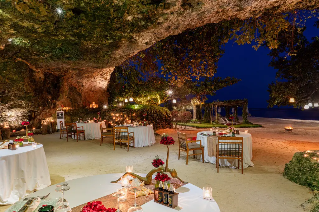 Samabe Bali Suites & Villas image 8