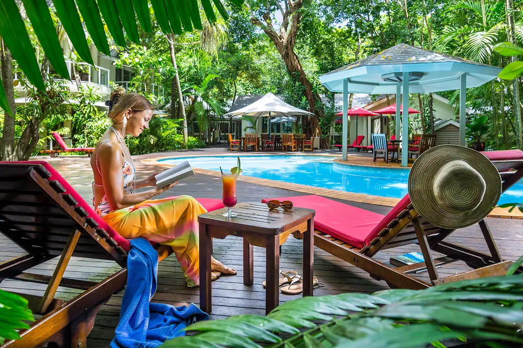 Green Island Resort image 7