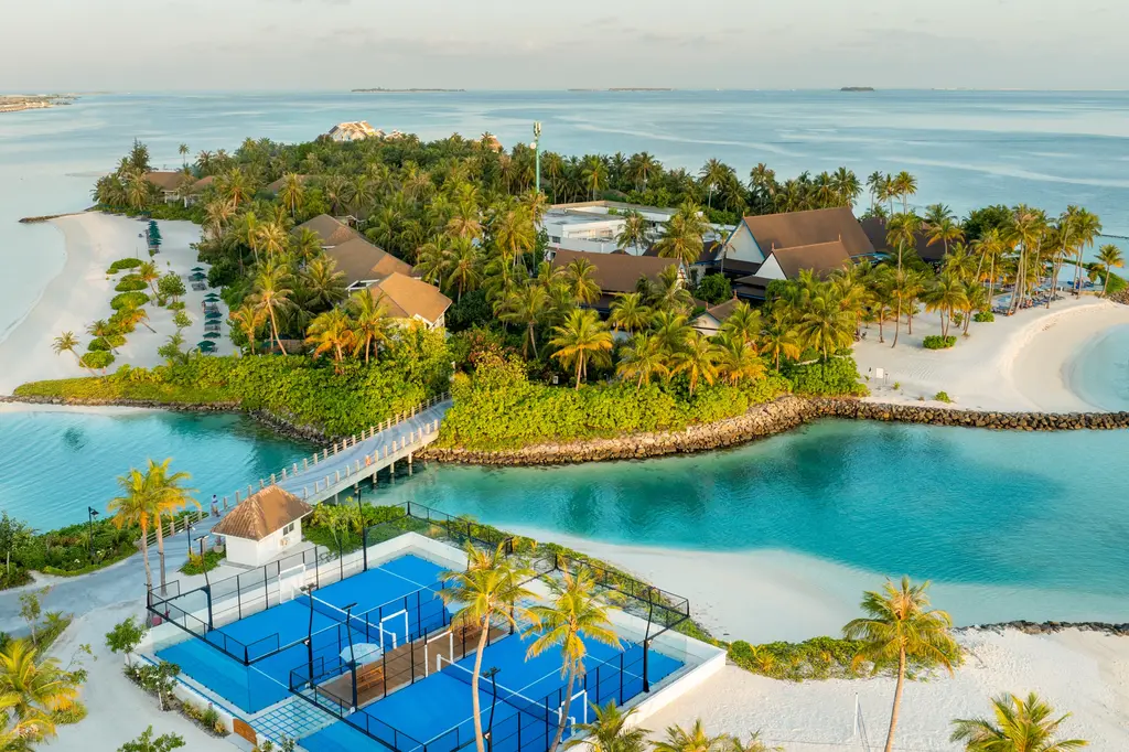 SAii Lagoon Maldives, Curio Collection by Hilton  image 2